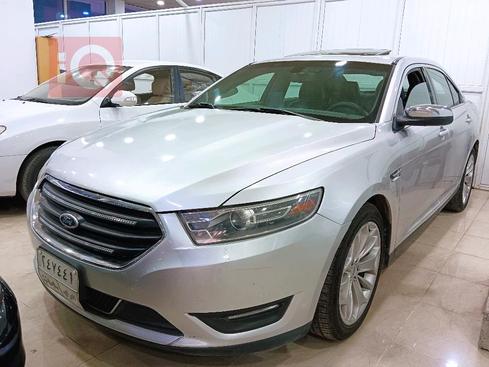 Ford Taurus
